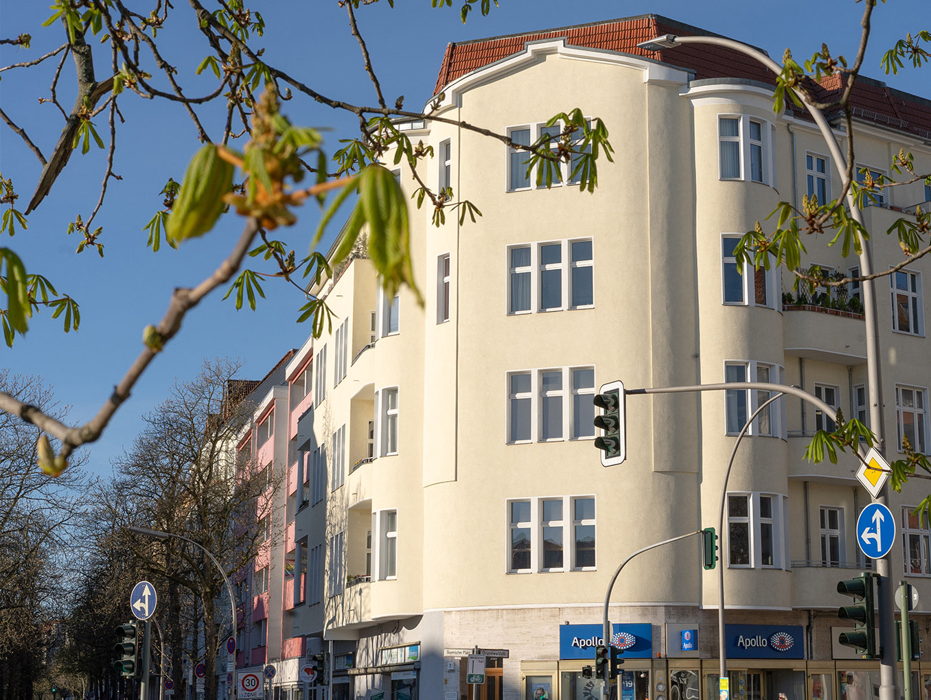 Praxisgebäude von Wunschlachen am Bayerischen Platz
